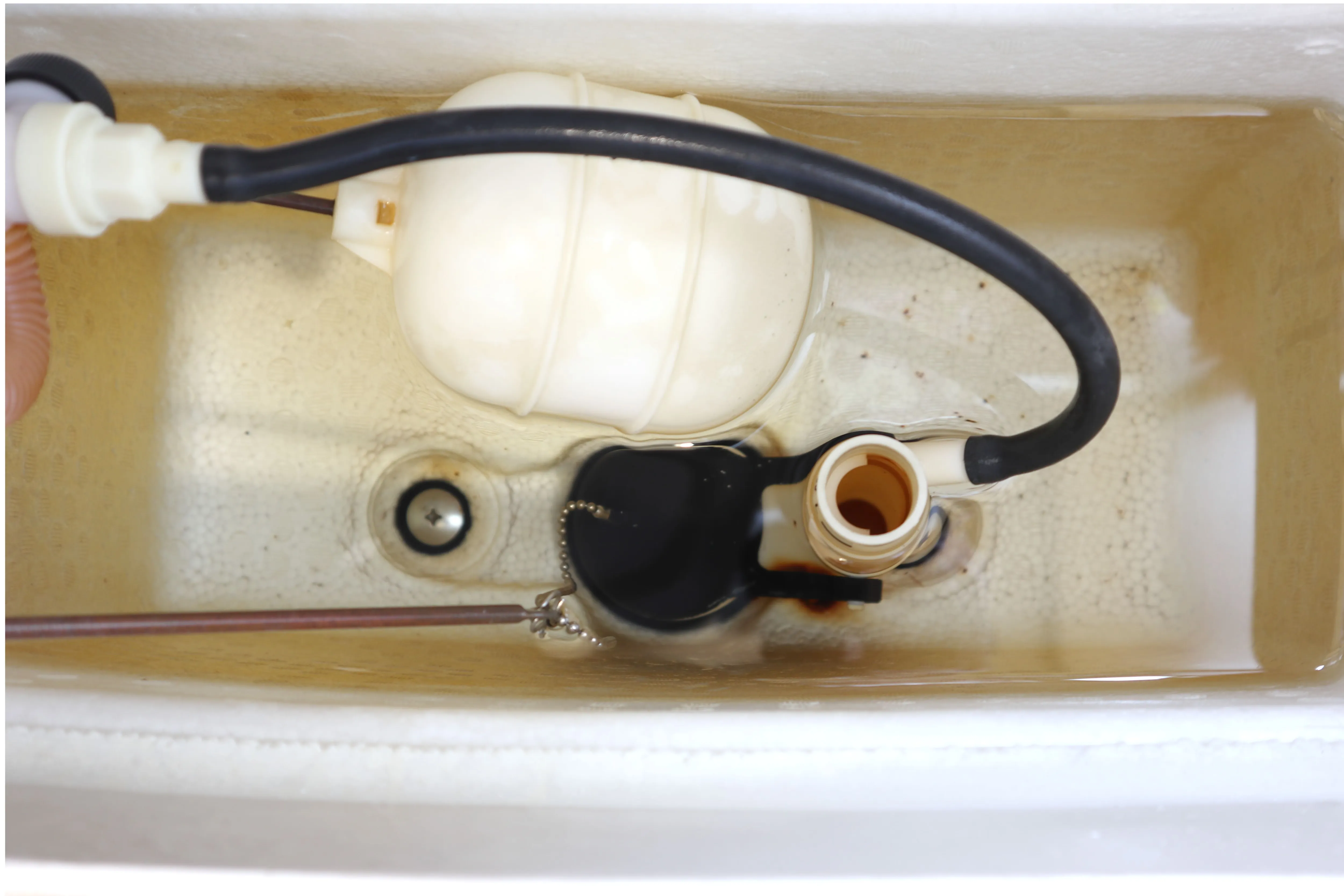 タンクの異音/水が出ない